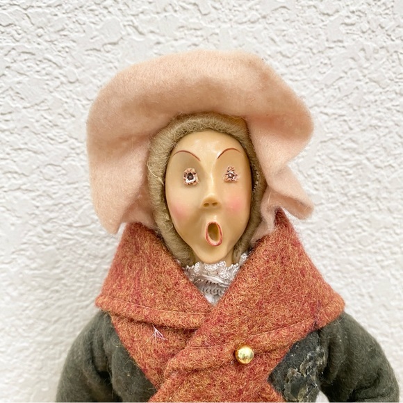 Vintage Byer’s Choice? Christmas Caroler Old Woman Christmas 11” Doll Decor - Picture 6 of 11